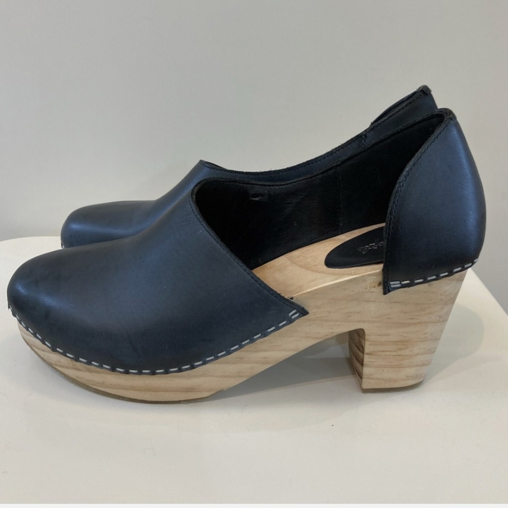 Free People Black Leather Clogs with Tan Wooden Heel